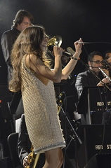 Olivia-Ruiz&The-Red-Star-Orchestra_12-07-22_DSC_0294_