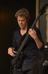 Kyle-Eastwood_12-07-21_DSC_0578