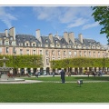 Place-des-Vosges_Panorama_1200.jpg