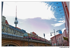 Berlin Alexander-Platz Voie-Ferree&Fernsehturm DSC 0195