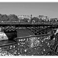 Pont-des-Arts_DSC_0320_N&B.jpg