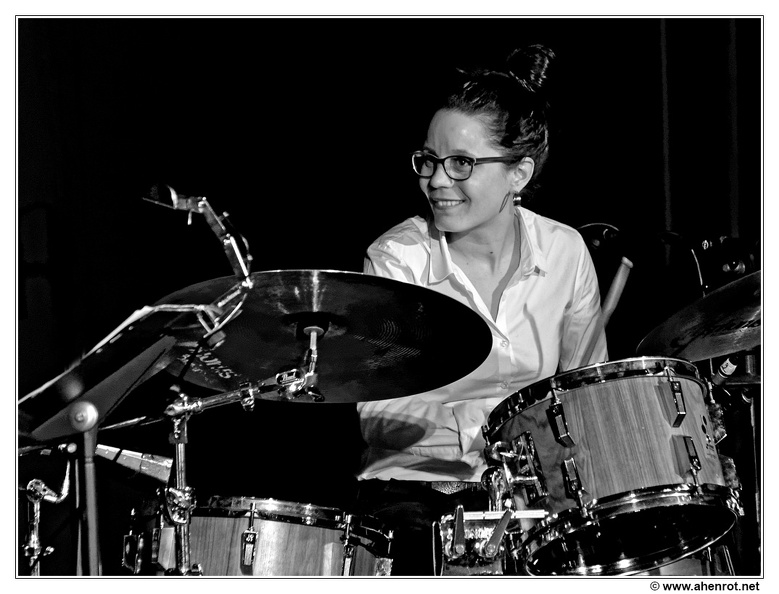 Anne-Paceo DSC 0062 N&B - Anne-Paceo_DSC_0062_N&B.jpg Anne-Paceo_DSC_0062_N&B.jpg