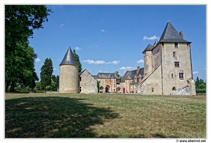 Chapelle-d-Angillon-Chateau DSC 0231