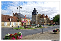 Dun-sur-Auron-Eglise DSC 0450