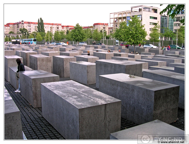 Holocaust-Mahnmal_dscn5810.jpg