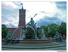 Neptunbrunnen&Rotes-Rathaus dscn5789