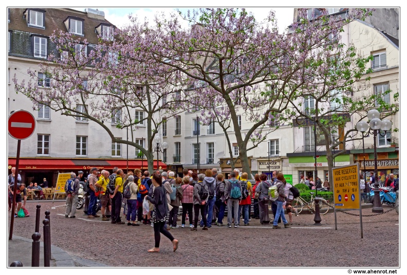 Place-de-la-Contrescarpe DSC 0127