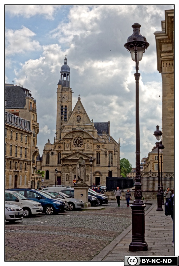 Place-du-Pantheon Statue-Pierre-Corneille Eglise-Saint-Etienne-du-Mont DSC 0120