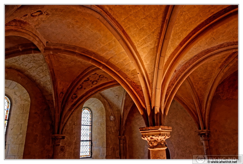 Abbaye-de-L-Epau_Salle-Capitulaire_DSC_0063.jpg