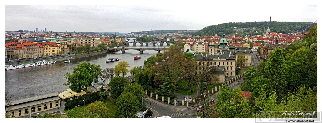 Prague-vu-du-Parc-de-Letna Panorama2 1200