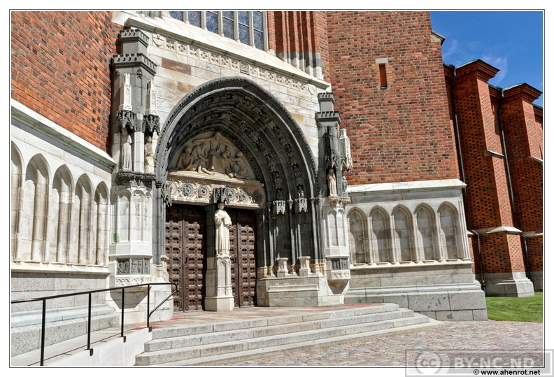 Uppsala-Cathedrale_DSC_5640.jpg