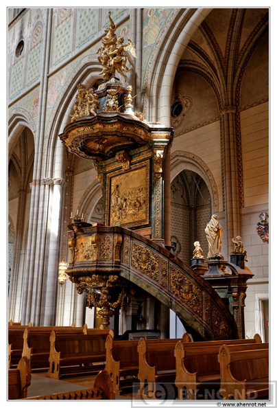 Uppsala-Cathedrale-Interieur_DSC_5652.jpg
