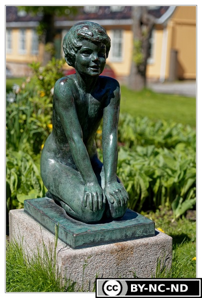 Fredrikstad-Gamlebyen Statue-Enfant DSC 1577