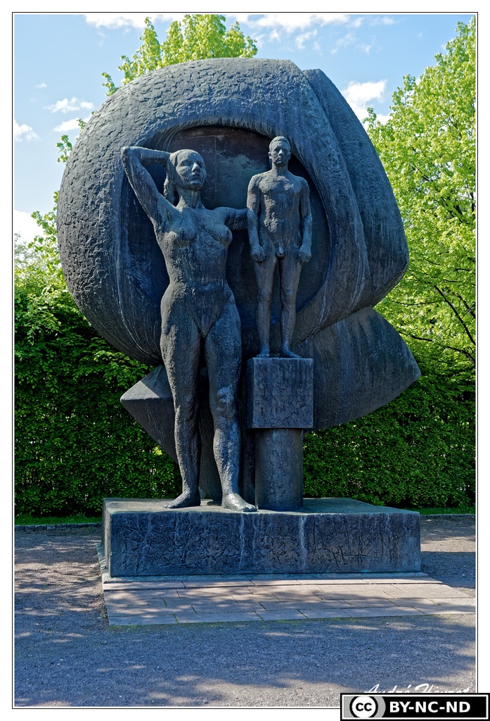 Oslo Statue DSC 1760