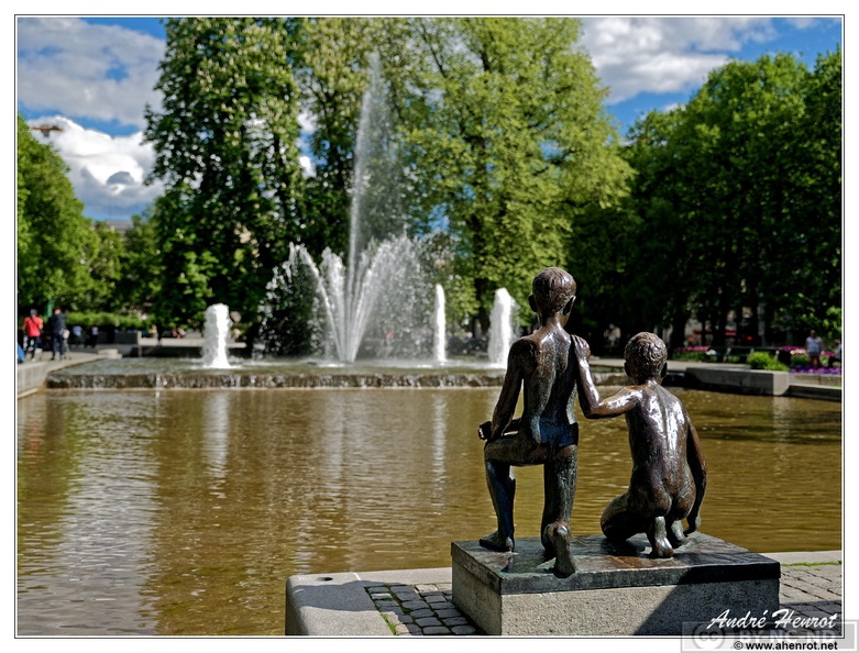Oslo Statue&amp;Fontaine DSC 1840