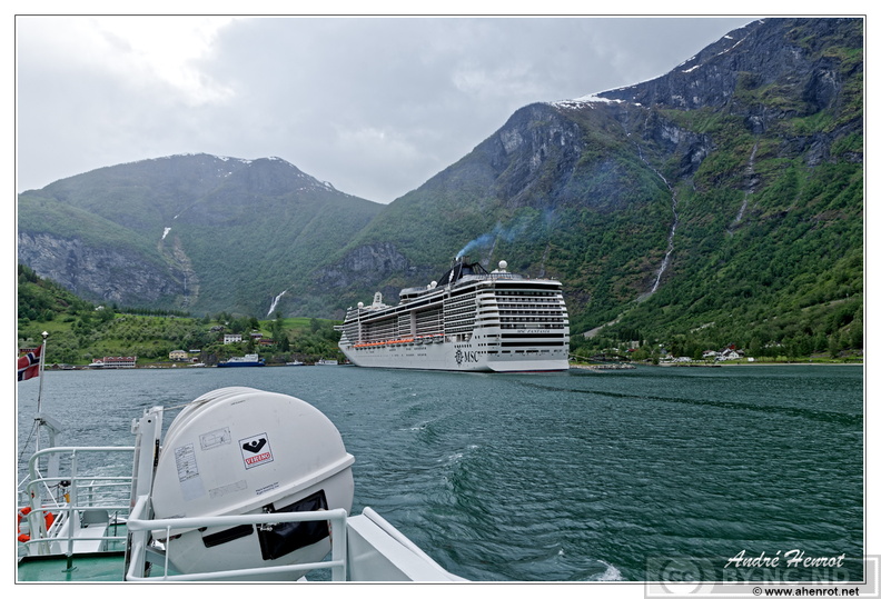 Flam Sognefjord Paquebot-vu-du-bateau&amp;Paysage DSC 3215