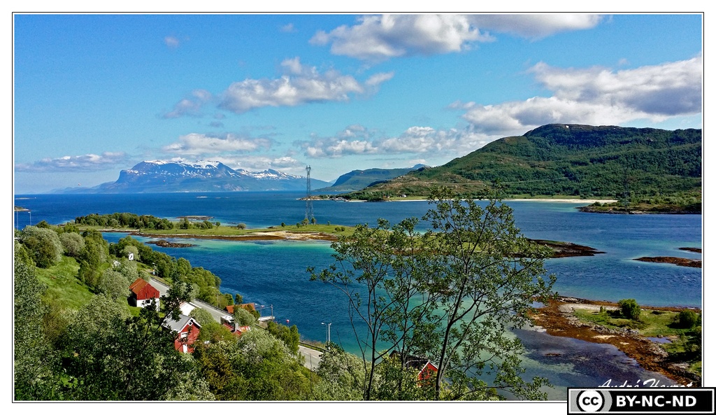 Lavangsfjorden 20170614 120106 WM