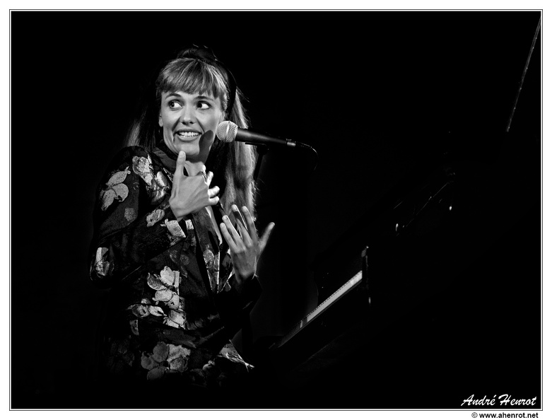 Camille-Bertault DSC 9724 N&B - Camille-Bertault_DSC_9724_N&B.jpg Camille-Bertault_DSC_9724_N&B.jpg