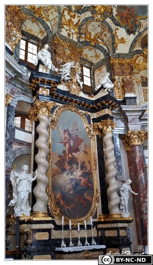 Würzburg Chateau-Chapelle 20160425 120604 Encadree