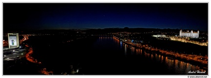 Bratislava Panorama Nuit DSC 5179-84 WM