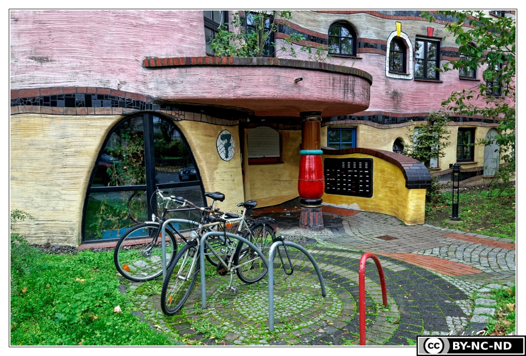 Darmstadt Waldspirale-Hundertwasserhaus DSC 0097