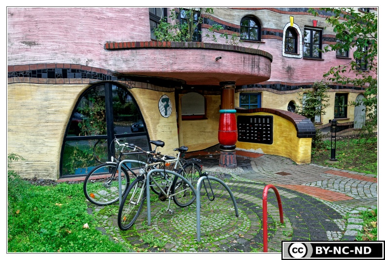 Darmstadt_Waldspirale-Hundertwasserhaus_DSC_0097.jpg
