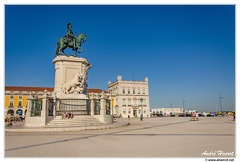 Lisbonne Praca-do-comercio Statue-Joseph-Ier DSC 0901