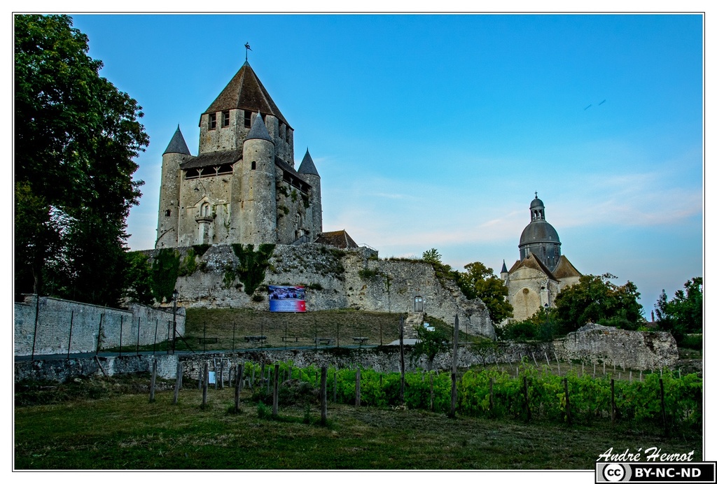 Provins Centre-Historique Chateau Eglise DSC 0330