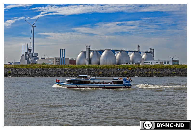 Hambourg Vues-depuis-le-bateau DSC5788