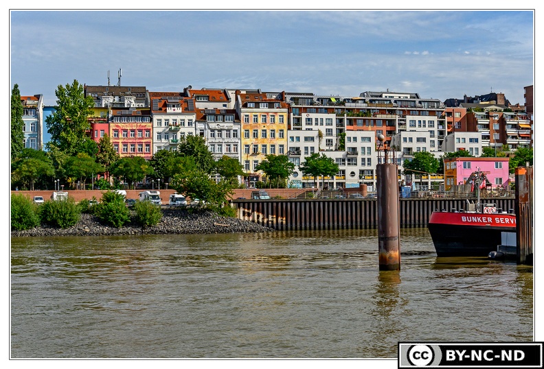Hambourg Vues-depuis-le-bateau DSC5710