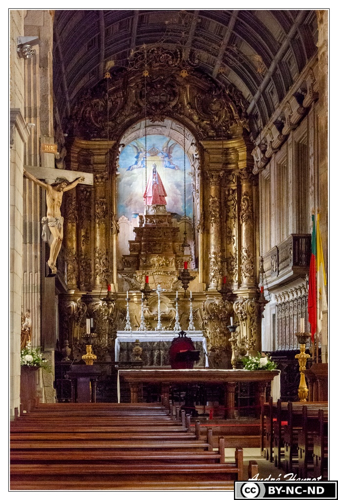 Guimaraes Igreja-de-Nossa-Senhora-da-Oliveira DSC 0248