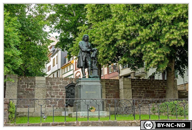 Eisenach_Bach_Statue_DSC_0097.jpg