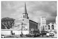 Arles Eglise-Couvent-des-Cordeliers&amp;Theatre-Antique DSC 9271 N&amp;B