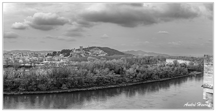 Beaucaire Panorama DSC 9411-17 N&amp;B