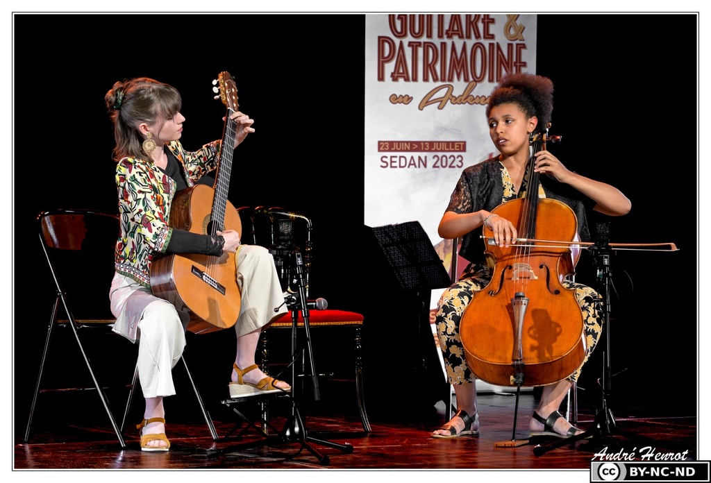 Duo-Canopee Laura-Rouy&amp;Pauline-Ngolo DSC 5237 3x2
