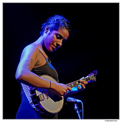 Leyla-McCalla DSC 0429