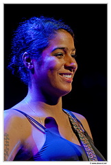 Leyla-McCalla DSC 0433