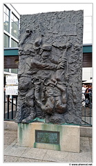 Deutsche-Oper-Berlin-Bas-relief 20150723 191538