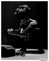 Sandra-NKake DSC 9019 N&B