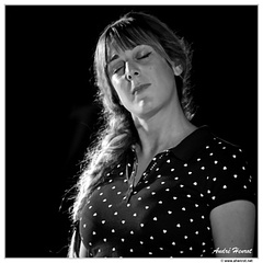 Sarah-Lenka DSC 3225 N&B