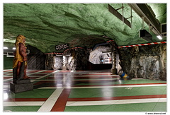 Stockholm-Kungstradgarden-Metro DSC 5919