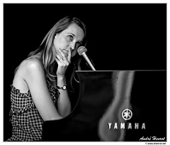 Sarah-McKenzie DSC 6704 N&amp;B