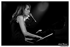 Sarah-McKenzie DSC 6829 N&amp;B