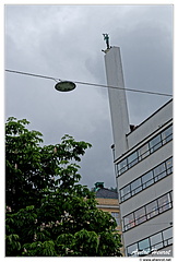 Bergen Statue-Perchee DSC 2981