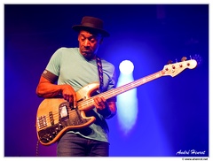 Marcus-Miller-Laid-Black-Tour