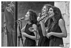 Melanie-Tobiana&amp;Lea-Castro&amp;Laurence-Ilous DSC 3570 N&amp;B