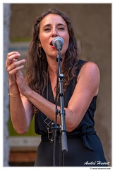 Laurence-Ilous DSC 3480