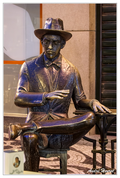 Chiado_A-Brasileira_Pessoa_DSC_0433.jpg
