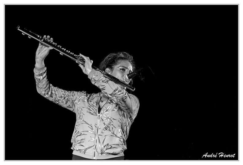 Ludivine-Issambourg_DSC_8884_N&B.jpg