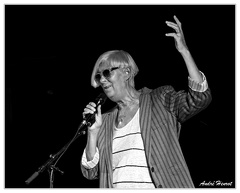 Grazzia-Giu DSC 5306 N&amp;B 5x4